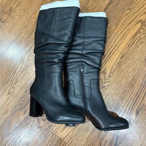 Vionic Black Heeled Boots with White Trim